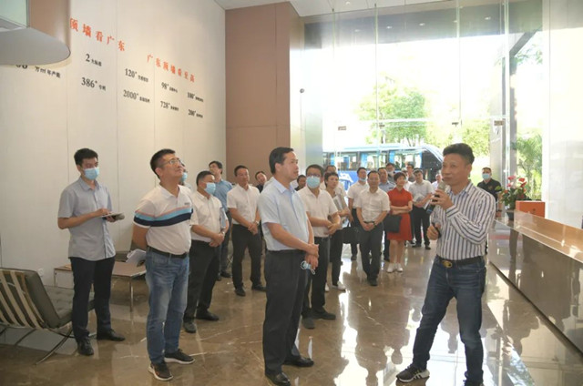 番禺区委书记黄彪率队调研番禺创新科技园及园区企业